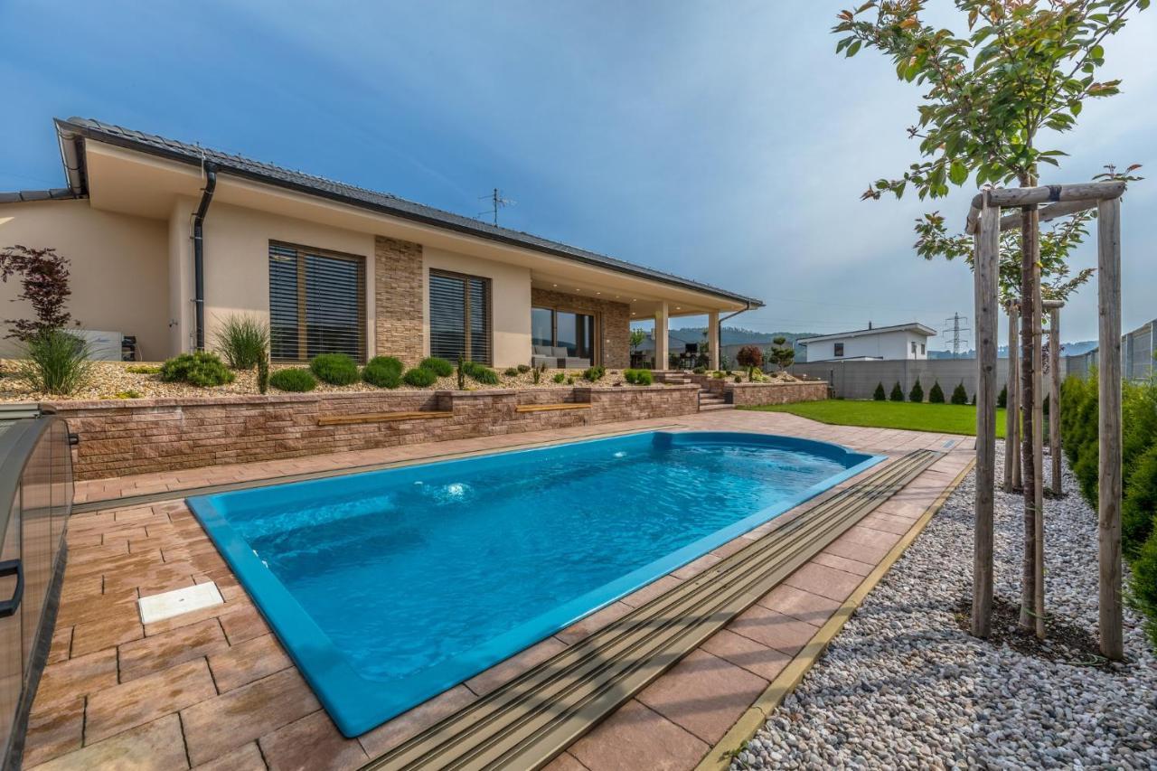 Luxury Spa Villa Kraluv Dvur Ngoại thất bức ảnh